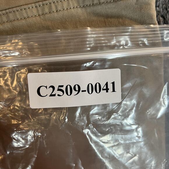 Flint and Tinder Pants Mens 32x34 Khaki Tapered Fit Stretch Casual Chino - Picture 11 of 11